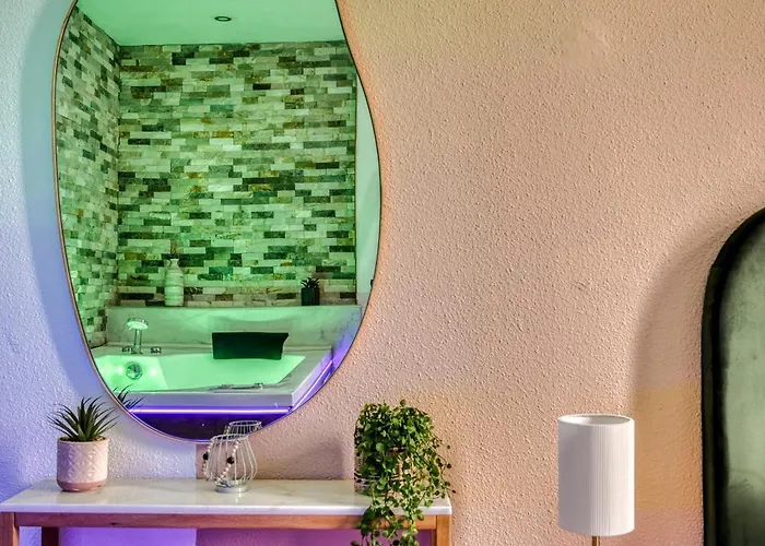 Apartment Parenthese Occitane - Free Parking - Balneotherapie *