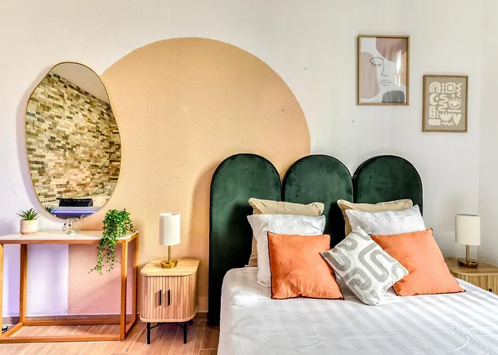 Parenthese Occitane - Free Parking - Balneotherapie *